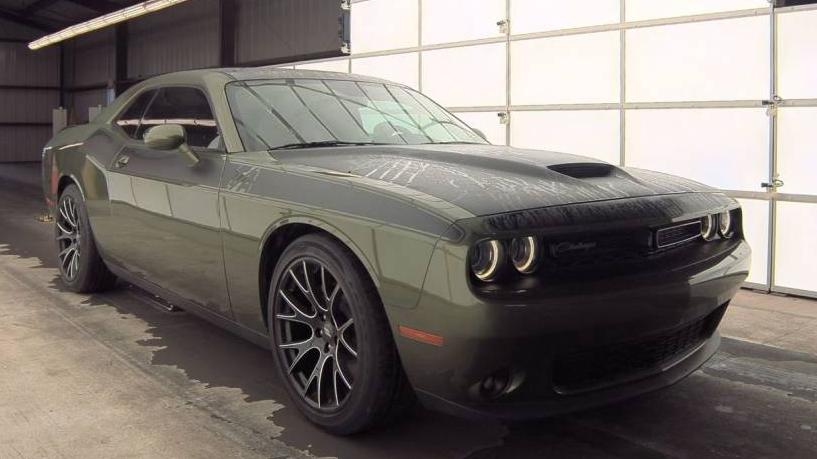 DODGE CHALLENGER 2018 2C3CDZBT3JH161831 image