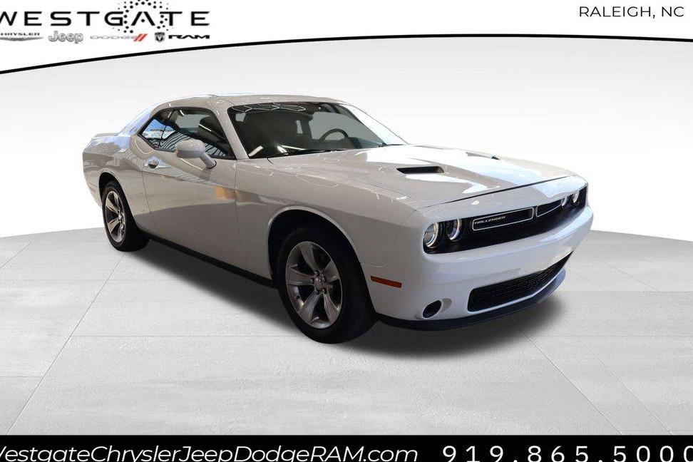 DODGE CHALLENGER 2018 2C3CDZAG1JH333701 image