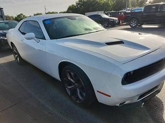 DODGE CHALLENGER 2018 2C3CDZAG0JH132033 image