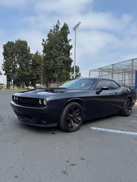 DODGE CHALLENGER 2018 2C3CDZAG6JH111901 image