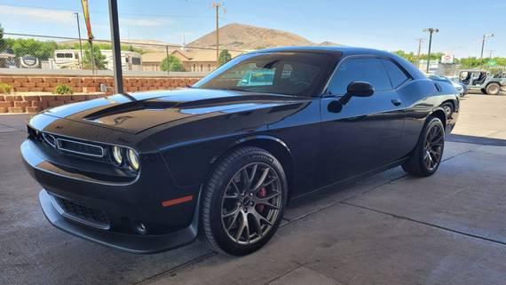DODGE CHALLENGER 2018 2C3CDZBT1JH327800 image