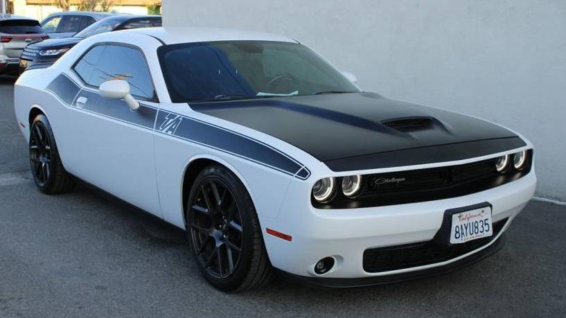 DODGE CHALLENGER 2017 2C3CDZBT8HH555447 image