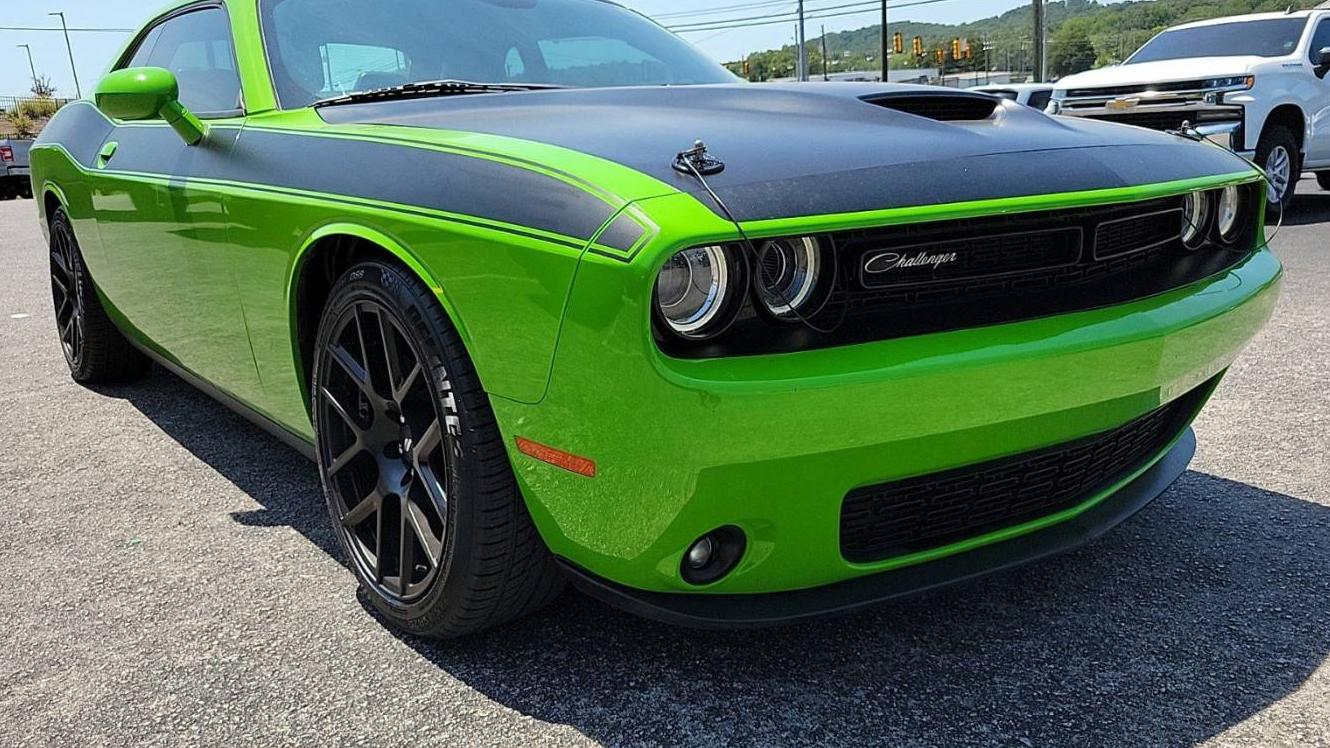 DODGE CHALLENGER 2017 2C3CDZBT1HH555144 image