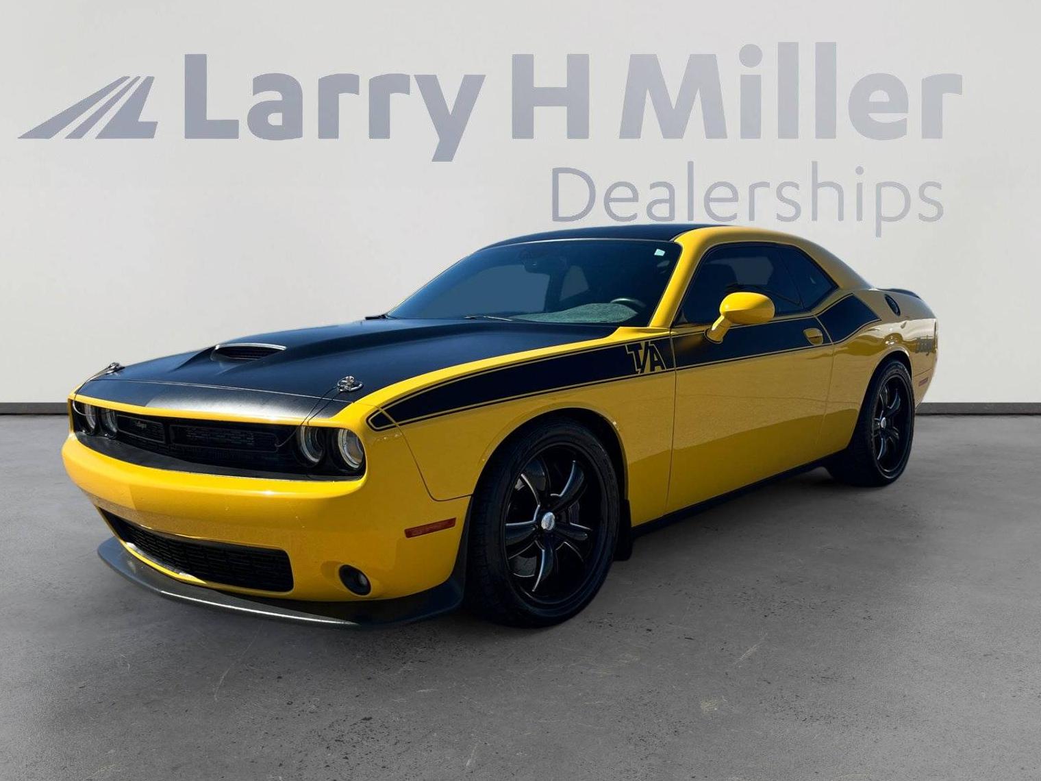 DODGE CHALLENGER 2017 2C3CDZFJ0HH531605 image