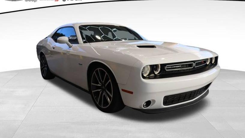 DODGE CHALLENGER 2015 2C3CDZAT0FH500487 image