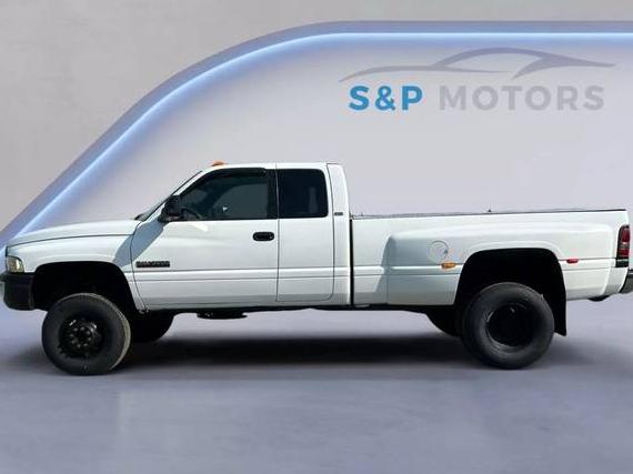 DODGE RAM 2000 1B7MF3368YJ121849 image