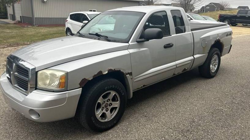 DODGE DAKOTA 2005 1D7HW42NX5S158963 image