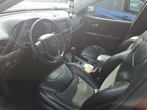 JEEP CHEROKEE 2019 1C4PJLLB2KD316201 image