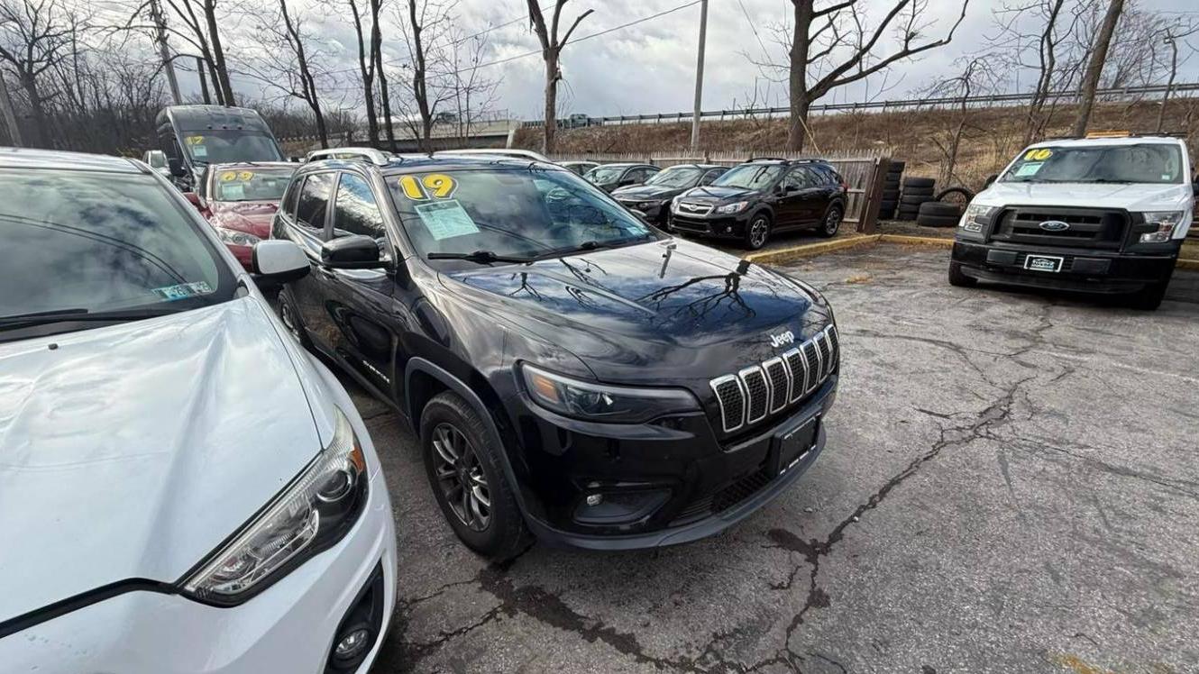 JEEP CHEROKEE 2019 1C4PJMLB1KD379974 image