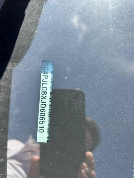 JEEP CHEROKEE 2018 1C4PJLCBXJD606510 image