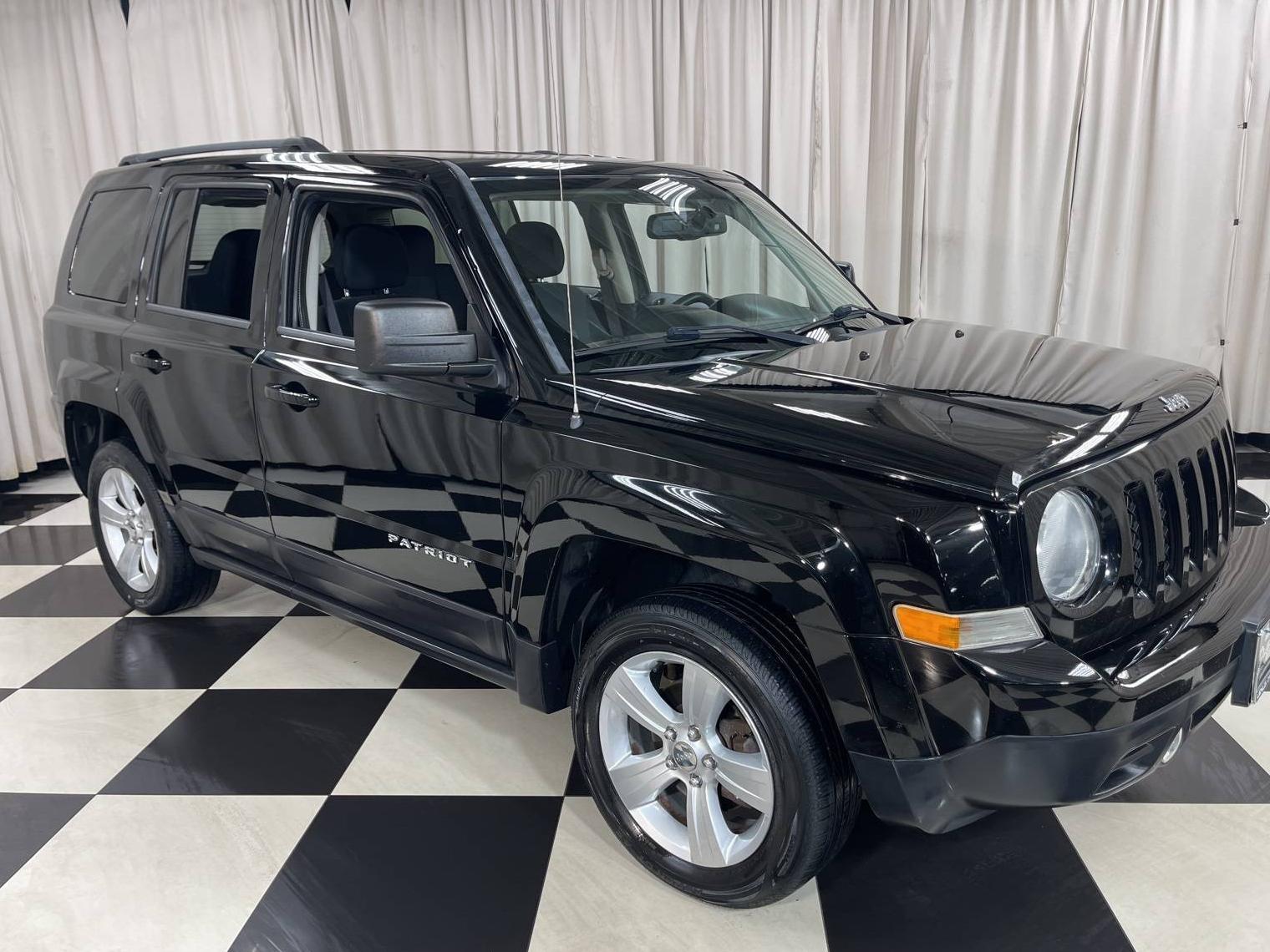 JEEP PATRIOT 2014 1C4NJRFB9ED560888 image