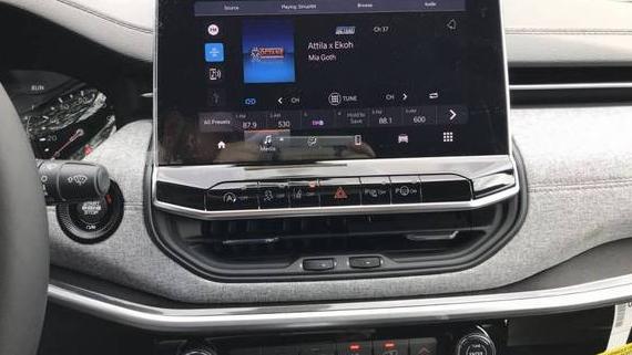 JEEP COMPASS 2023 3C4NJDFN1PT558370 image