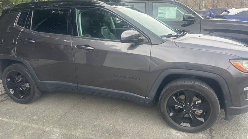 JEEP COMPASS 2019 3C4NJDBB1KT653421 image