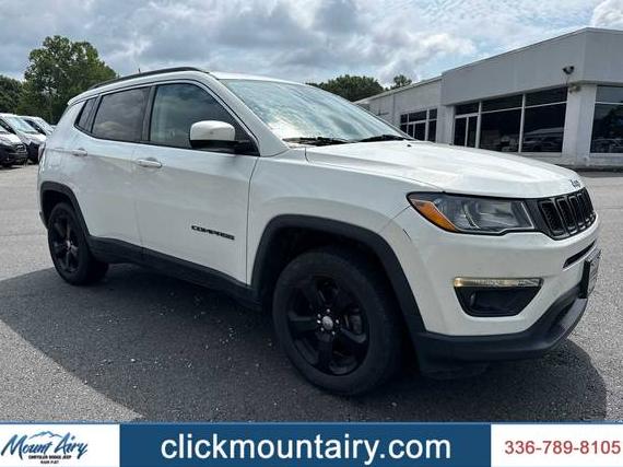 JEEP COMPASS 2019 3C4NJDBB9KT767912 image