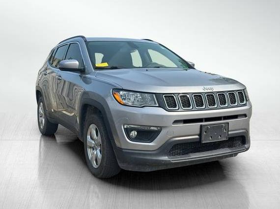 JEEP COMPASS 2019 3C4NJDBB2KT807229 image
