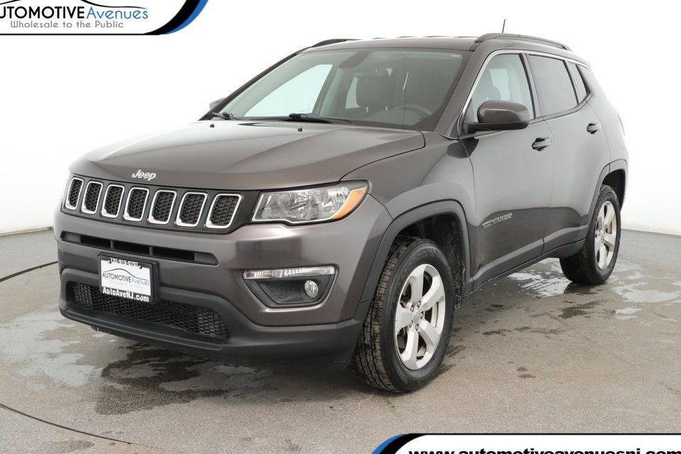 JEEP COMPASS 2019 3C4NJDBB1KT767659 image