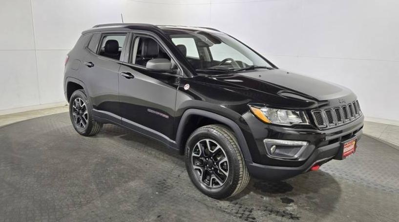 JEEP COMPASS 2019 3C4NJDDB4KT665396 image