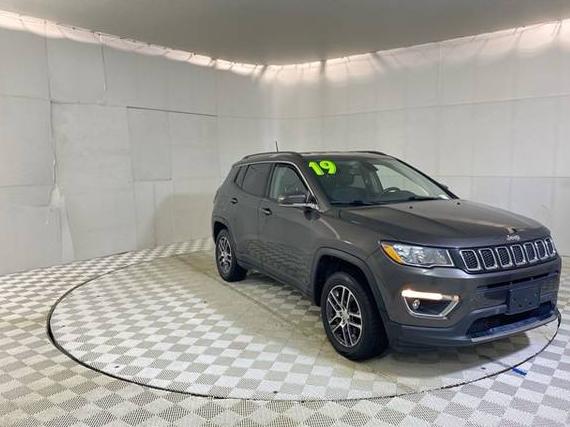 JEEP COMPASS 2019 3C4NJDCB0KT752987 image JEEP COMPASS 2019 3C4NJDCB0KT752987 image