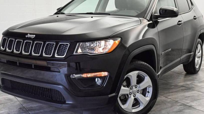 JEEP COMPASS 2019 3C4NJDBB5KT599475 image