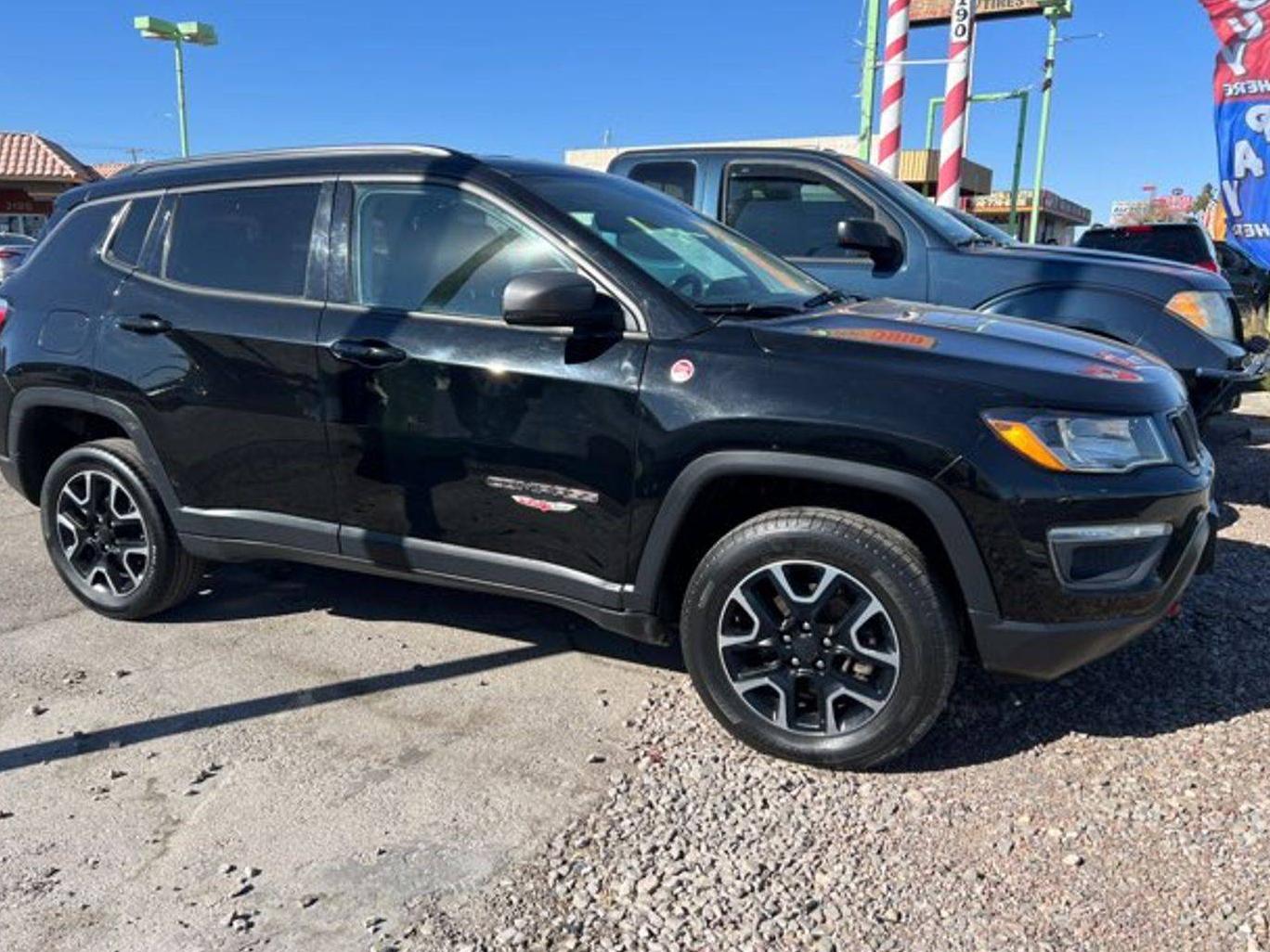 JEEP COMPASS 2019 3C4NJDDB4KT669030 image