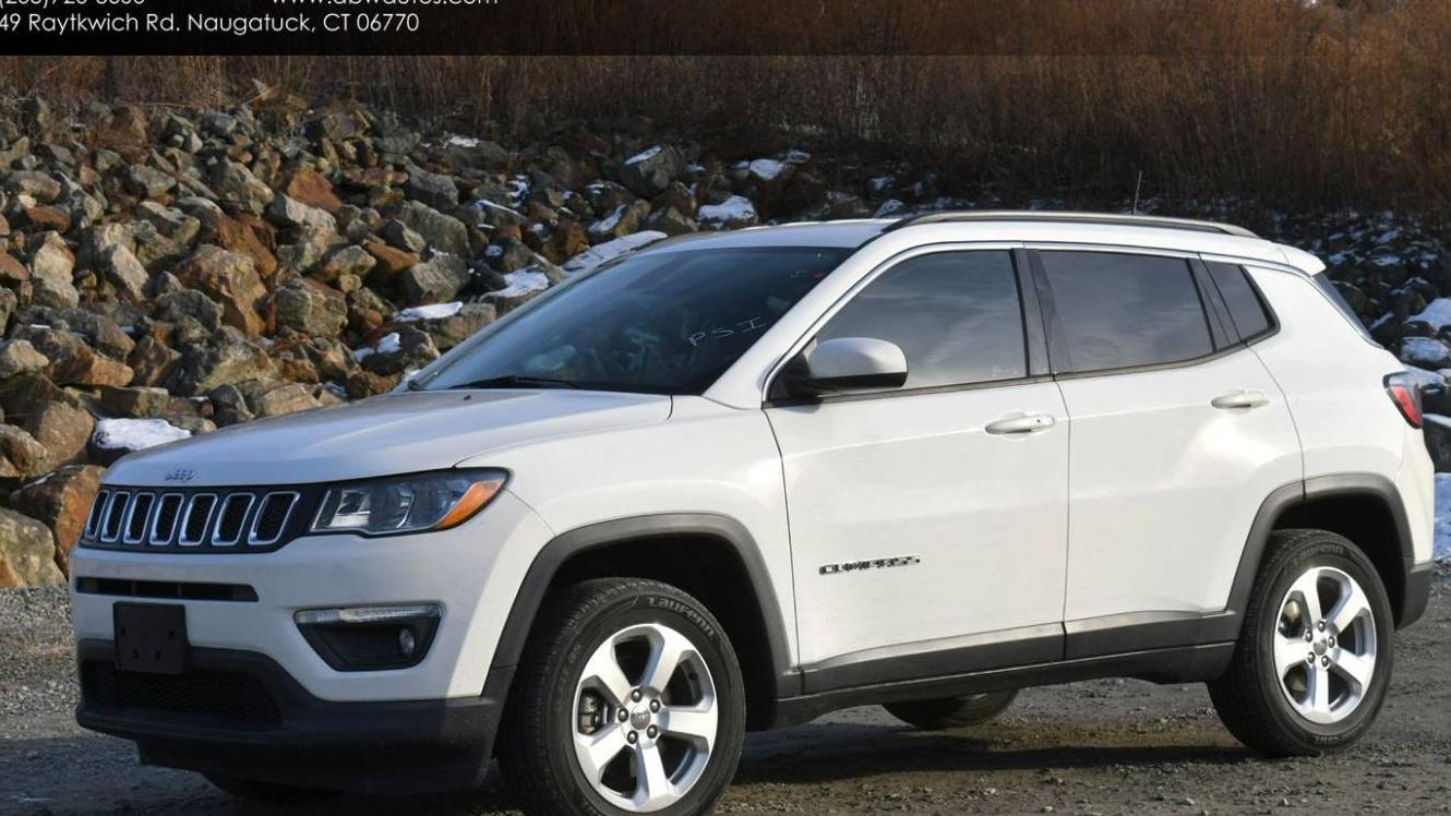 JEEP COMPASS 2019 3C4NJDBB1KT849620 image