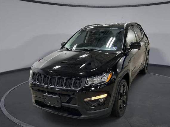 JEEP COMPASS 2019 3C4NJDBBXKT745028 image