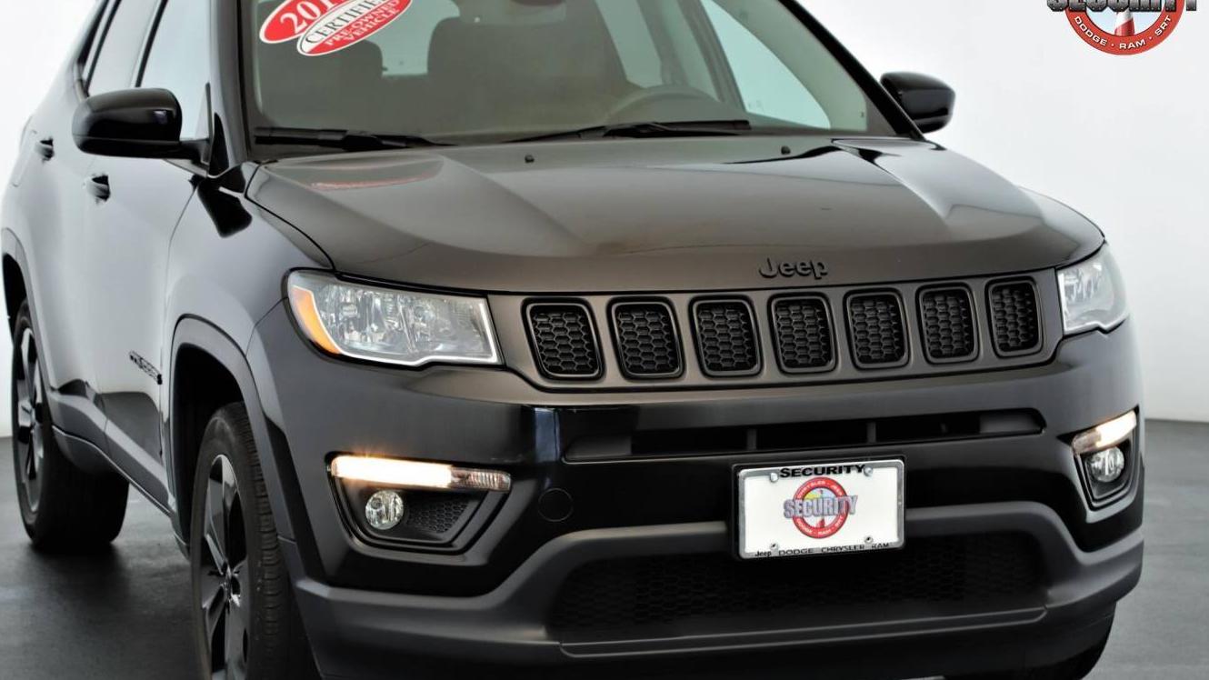 JEEP COMPASS 2019 3C4NJDBB7KT683829 image