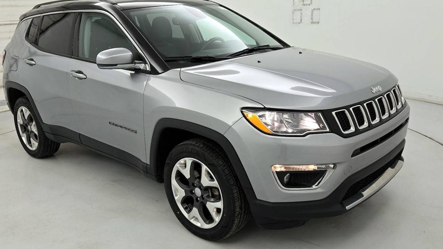 JEEP COMPASS 2019 3C4NJDCB1KT669472 image