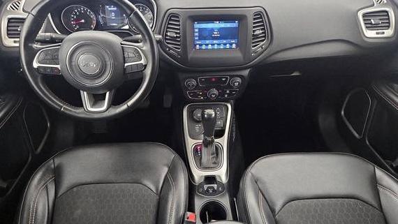 JEEP COMPASS 2019 3C4NJDBB8KT597008 image