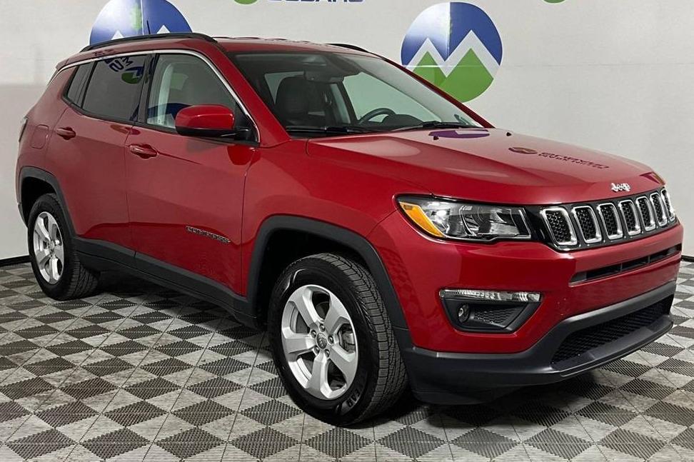 JEEP COMPASS 2019 3C4NJDBB8KT689624 image