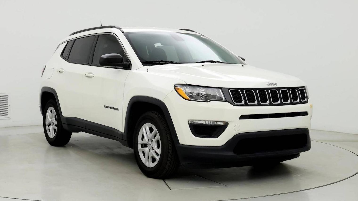 JEEP COMPASS 2019 3C4NJCAB0KT658346 image