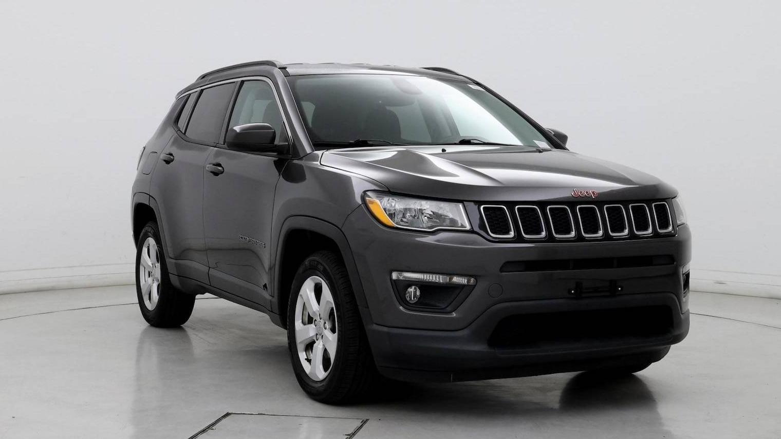 JEEP COMPASS 2018 3C4NJDBBXJT220419 image