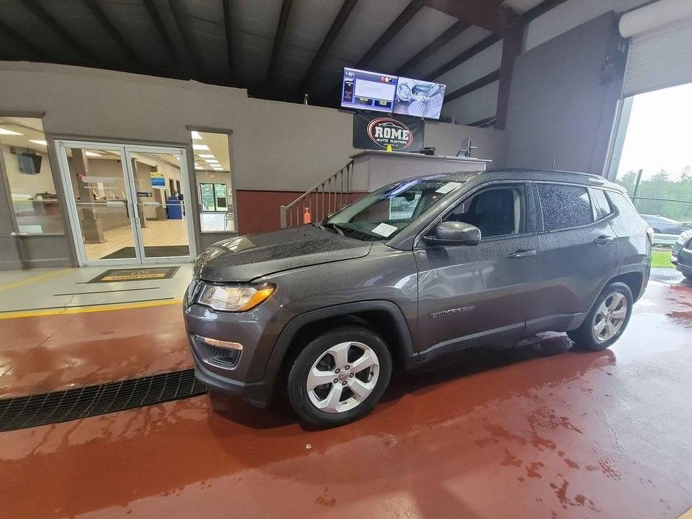 JEEP COMPASS 2018 3C4NJCBB2JT377016 image