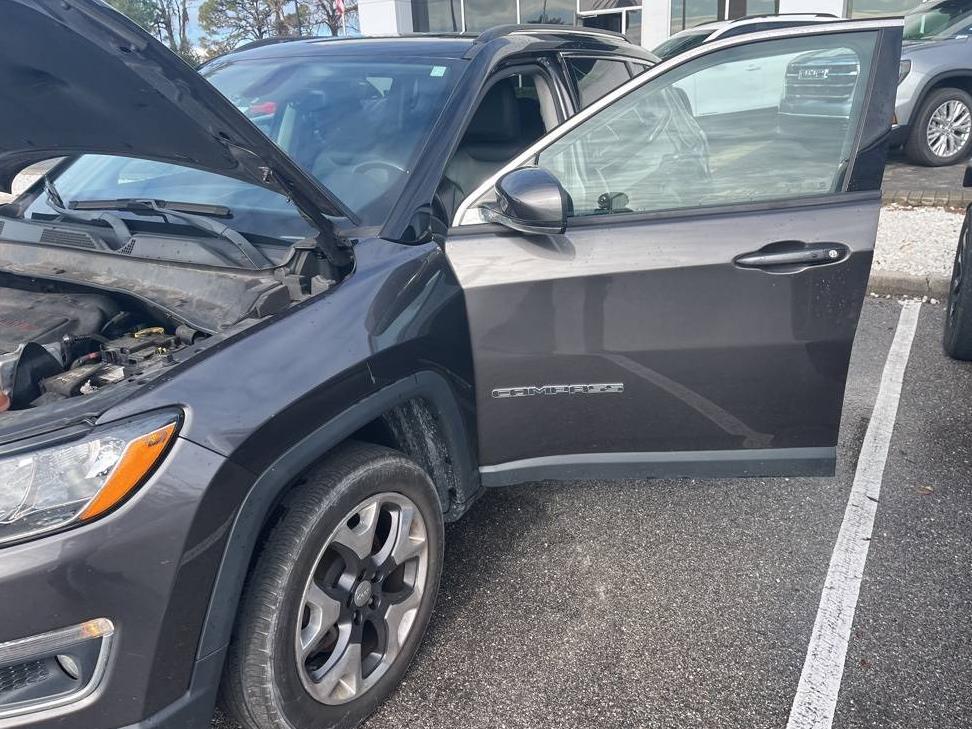 JEEP COMPASS 2018 3C4NJDCB4JT153587 image