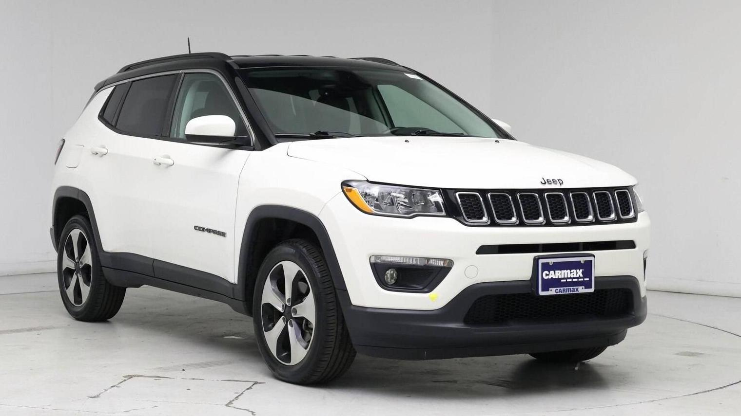 JEEP COMPASS 2018 3C4NJDBB5JT190939 image