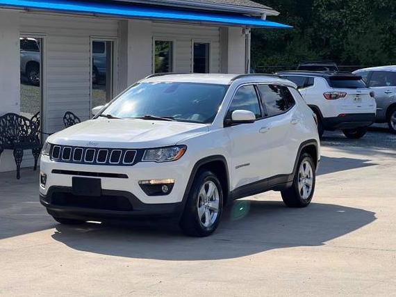 JEEP COMPASS 2018 3C4NJCBB2JT356182 image