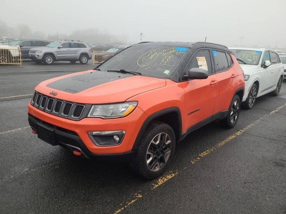 JEEP COMPASS 2018 3C4NJDDB7JT174707 image