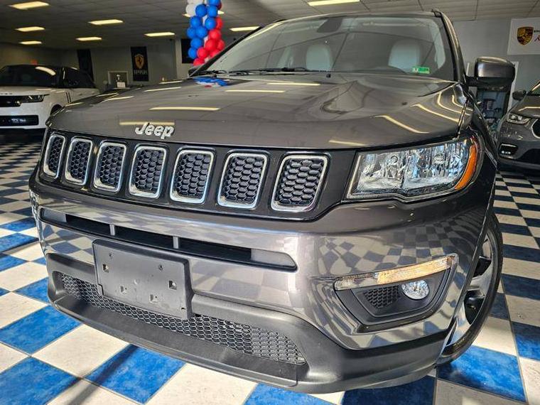 JEEP COMPASS 2018 3C4NJDBB2JT195435 image