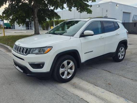 JEEP COMPASS 2018 3C4NJCBB7JT122216 image