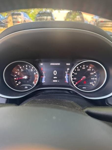 JEEP COMPASS 2018 3C4NJDCB2JT315555 image