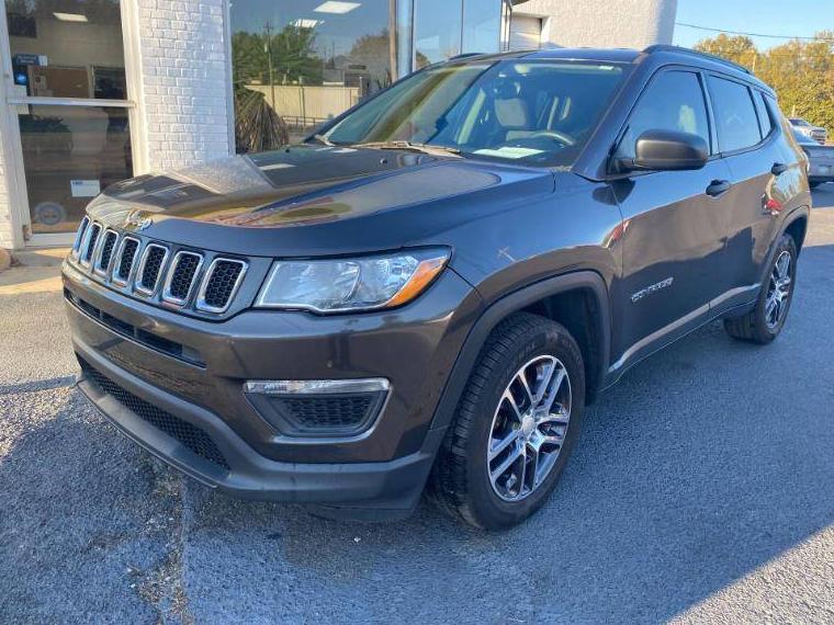 JEEP COMPASS 2018 3C4NJCAB7JT124811 image