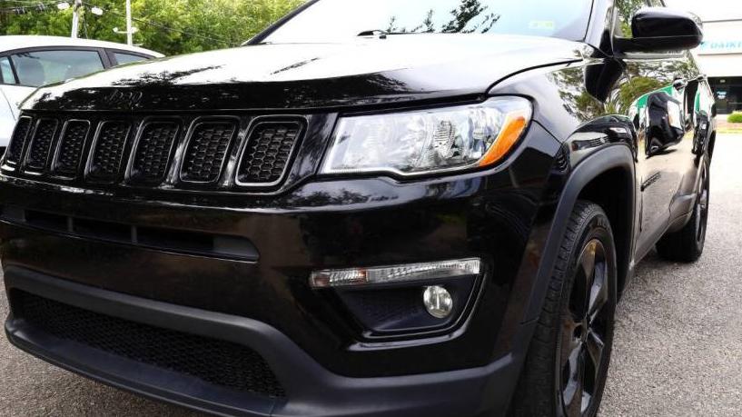 JEEP COMPASS 2018 3C4NJCBB7JT226141 image