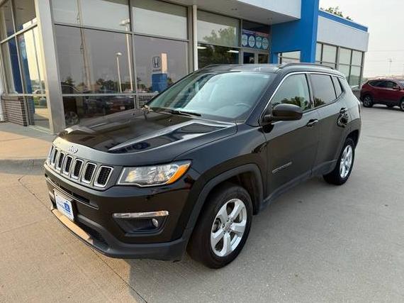 JEEP COMPASS 2018 3C4NJDBBXJT415386 image