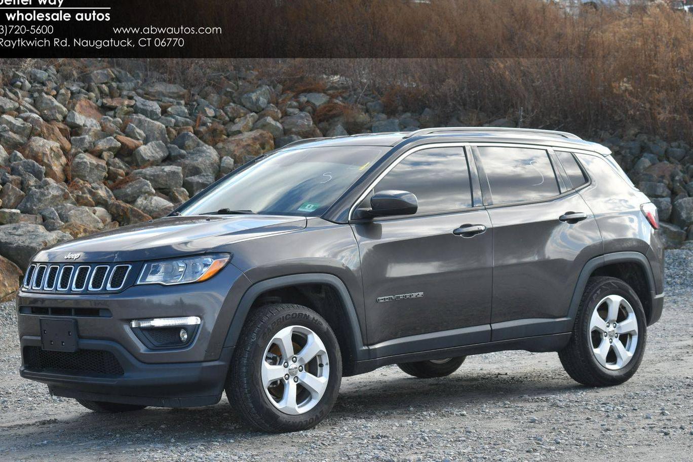 JEEP COMPASS 2018 3C4NJDBB6JT436123 image