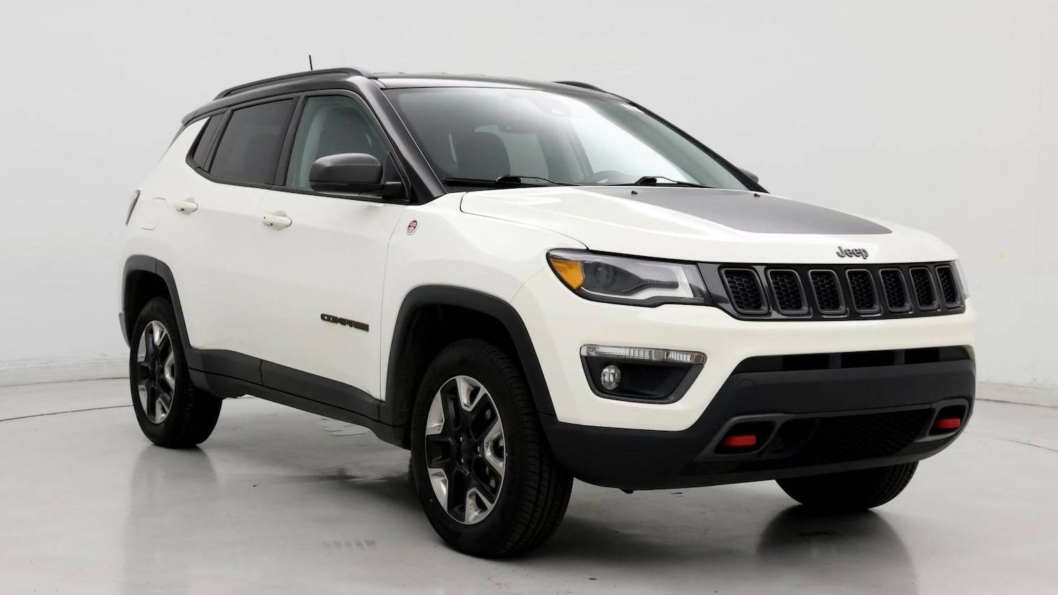 JEEP COMPASS 2018 3C4NJDDB6JT366653 image