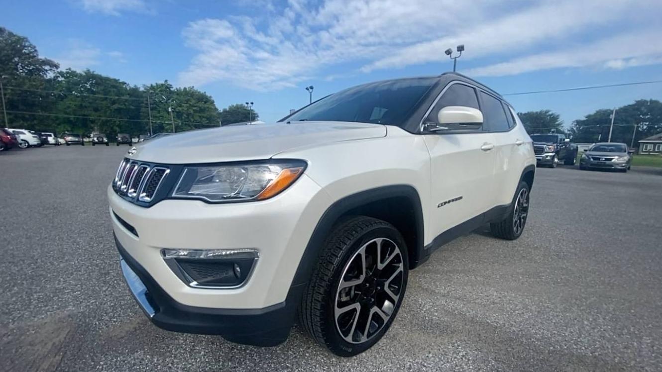 JEEP COMPASS 2018 3C4NJDCB2JT480974 image