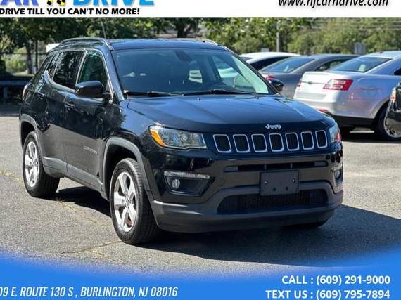 JEEP COMPASS 2018 3C4NJDBBXJT256269 image