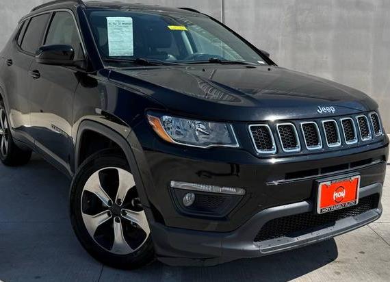 JEEP COMPASS 2018 3C4NJCBB1JT308897 image