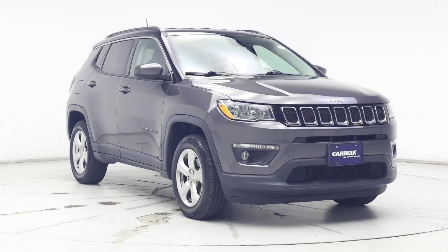 JEEP COMPASS 2018 3C4NJDBB9JT315022 image