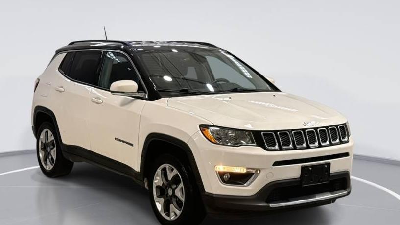 JEEP COMPASS 2018 3C4NJDCB5JT258820 image